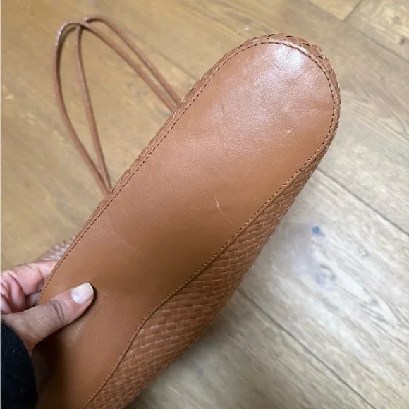 Quince Italian Leather Handwoven Tan Tote - Picture 4 of 9